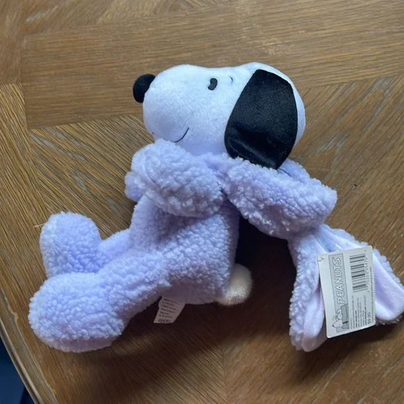 Hallmark Plus Easter Snoopy- new with tags - Picture 3 of 4